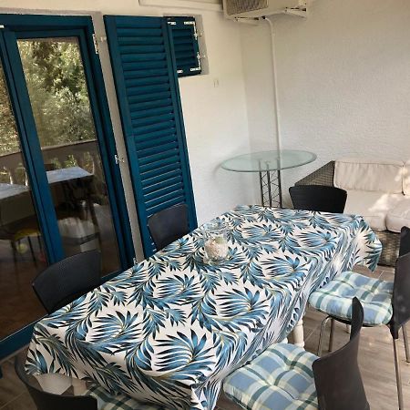 Guesthouse Vila Ruzmarin ชเดรลาตซ์ ภายนอก รูปภาพ