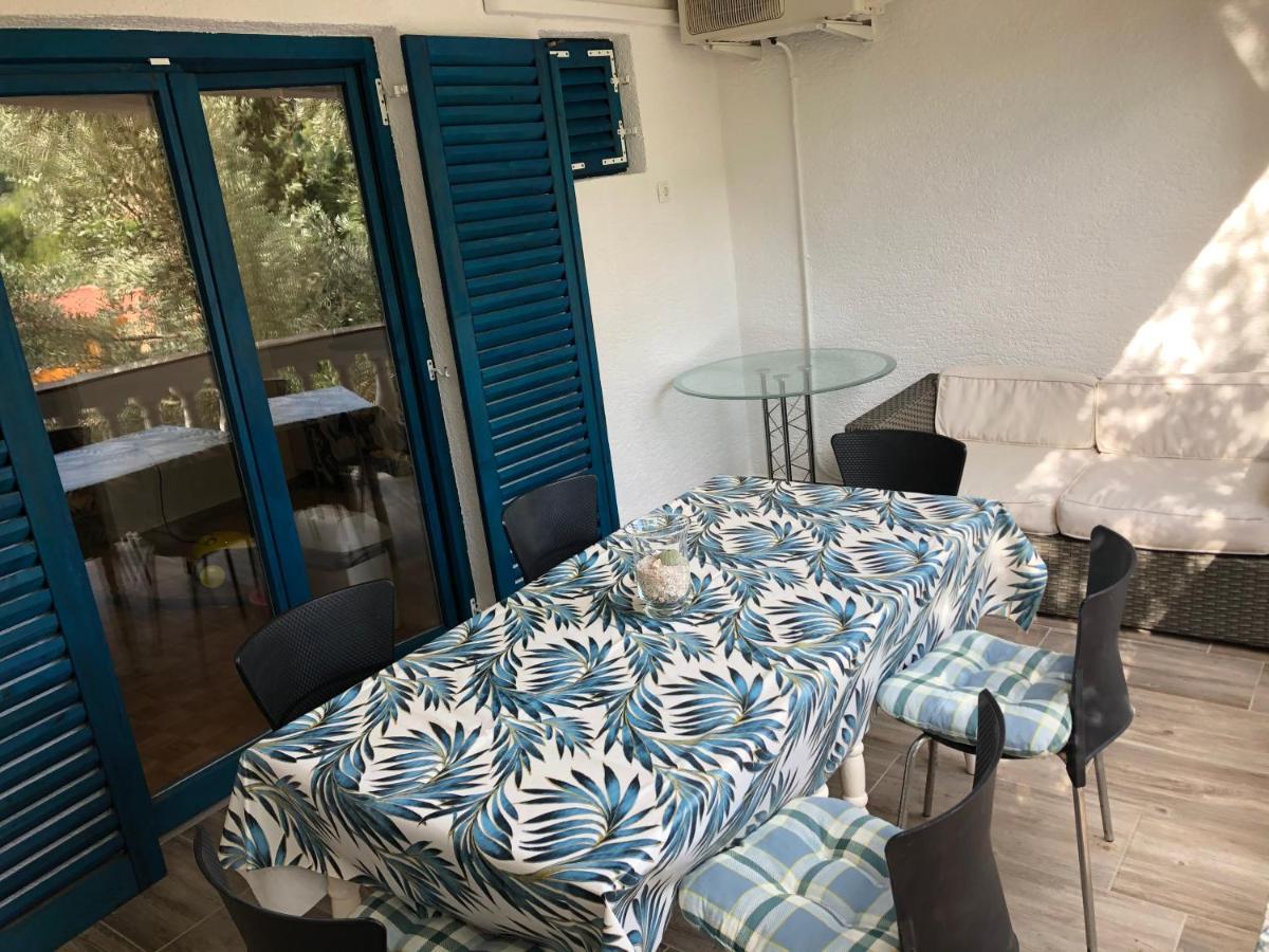 Guesthouse Vila Ruzmarin ชเดรลาตซ์ ภายนอก รูปภาพ