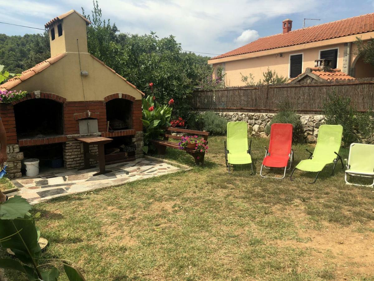 Guesthouse Vila Ruzmarin ชเดรลาตซ์ ภายนอก รูปภาพ