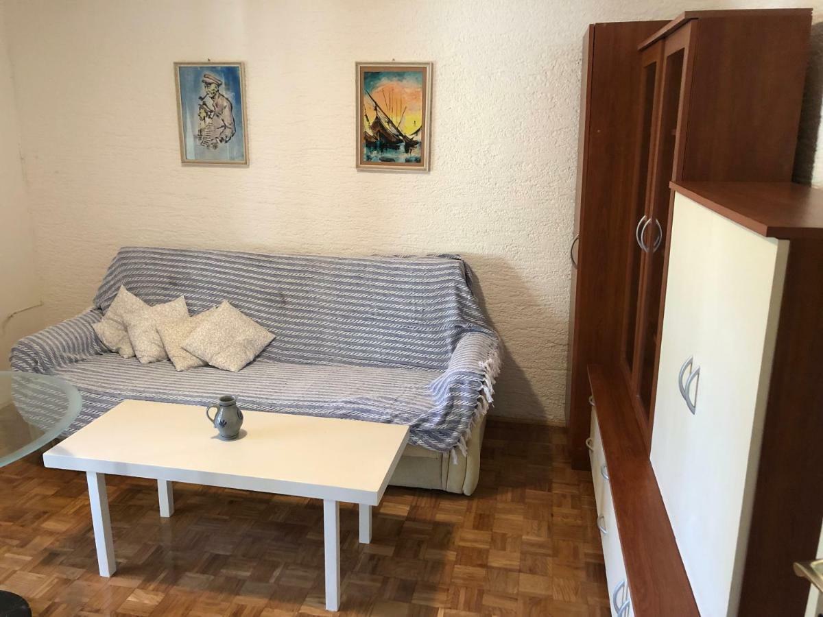 Guesthouse Vila Ruzmarin ชเดรลาตซ์ ภายนอก รูปภาพ